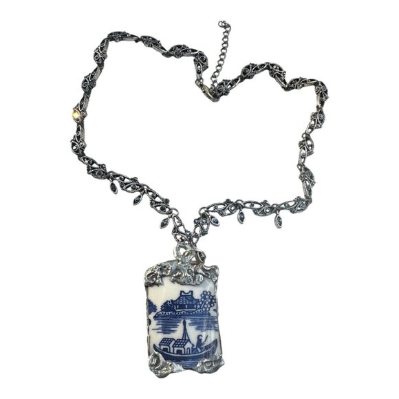 Handcrafted Churchill Broken China Blue Willow Pendant & VNTG Marcasite Necklace - Picture 1 of 13